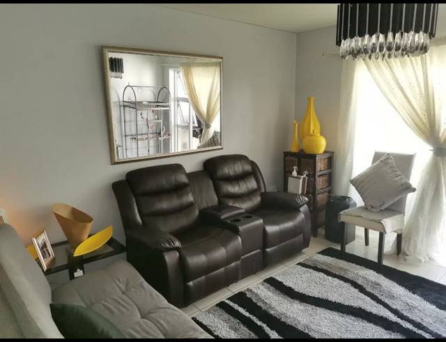 2 BEDROOM APARTMENT FOR SALE IN ISLAND VIEW